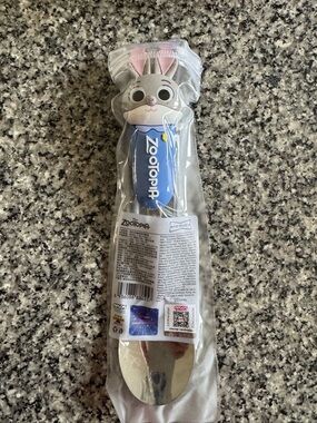 Topia Blue and Pink Bunny Cat Spoon